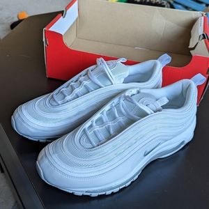 White Nike Air Max 97